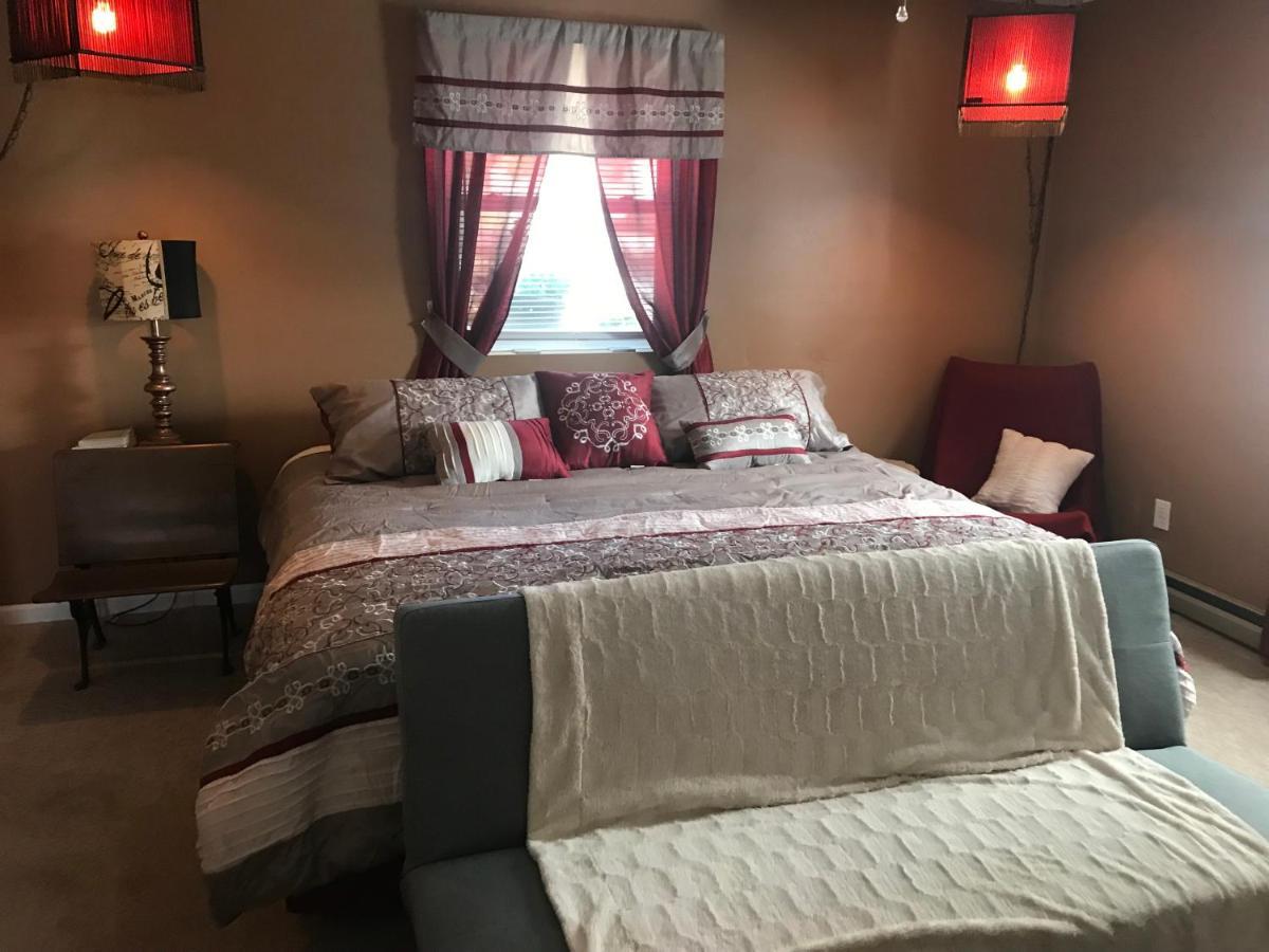 Lakeshore Retreat Bed and Breakfast Richmond Exteriör bild